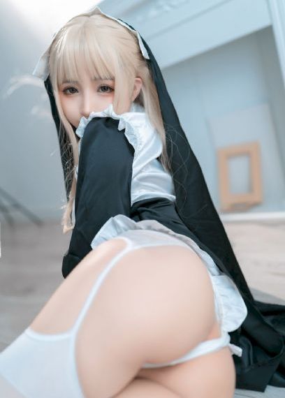 亚洲美女与野兽