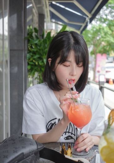 年轻女员工的滋味2