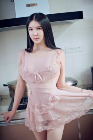 安娜女秘书